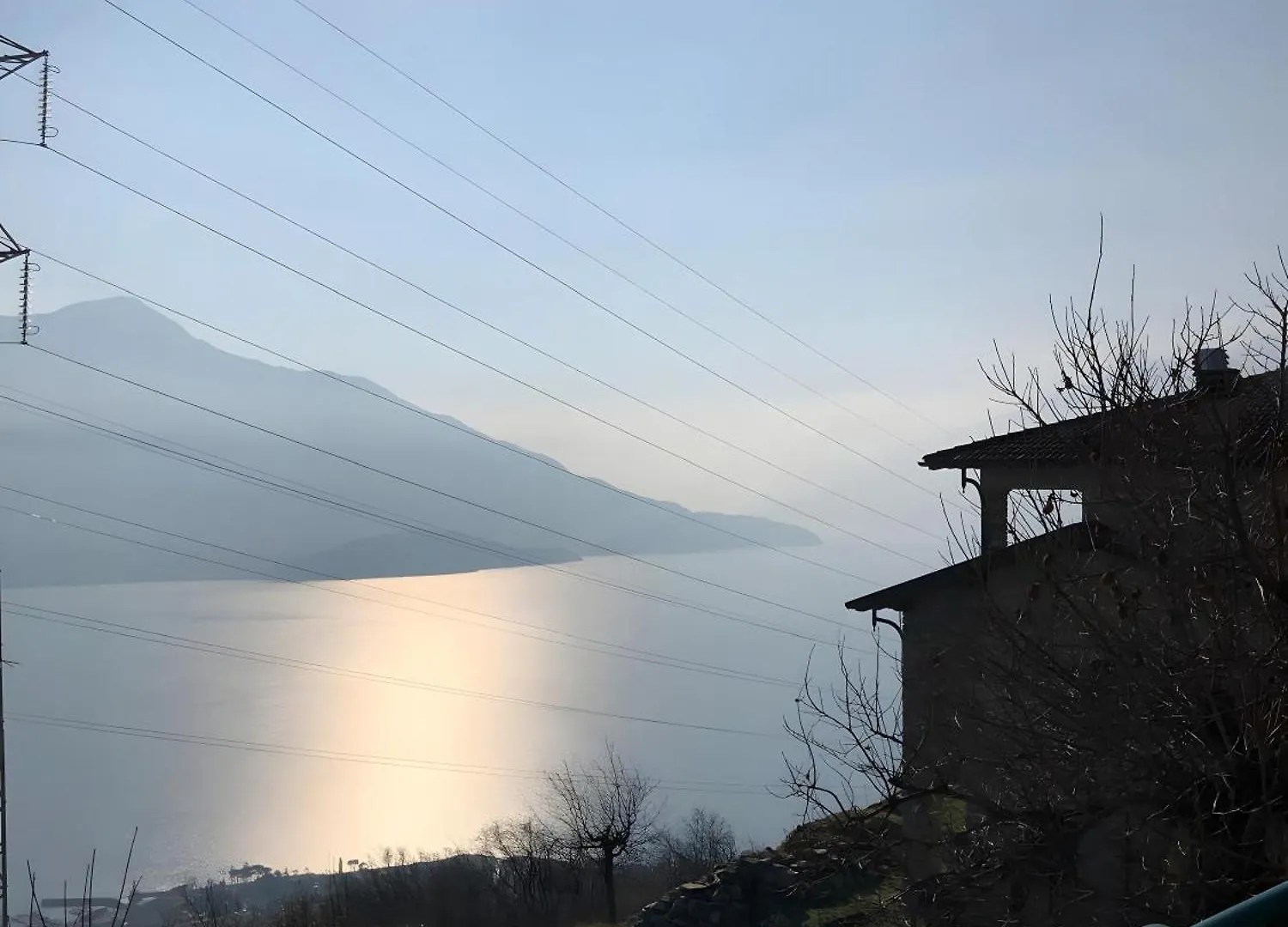 Villa Wetzel Domaso Montemezzo アパート
