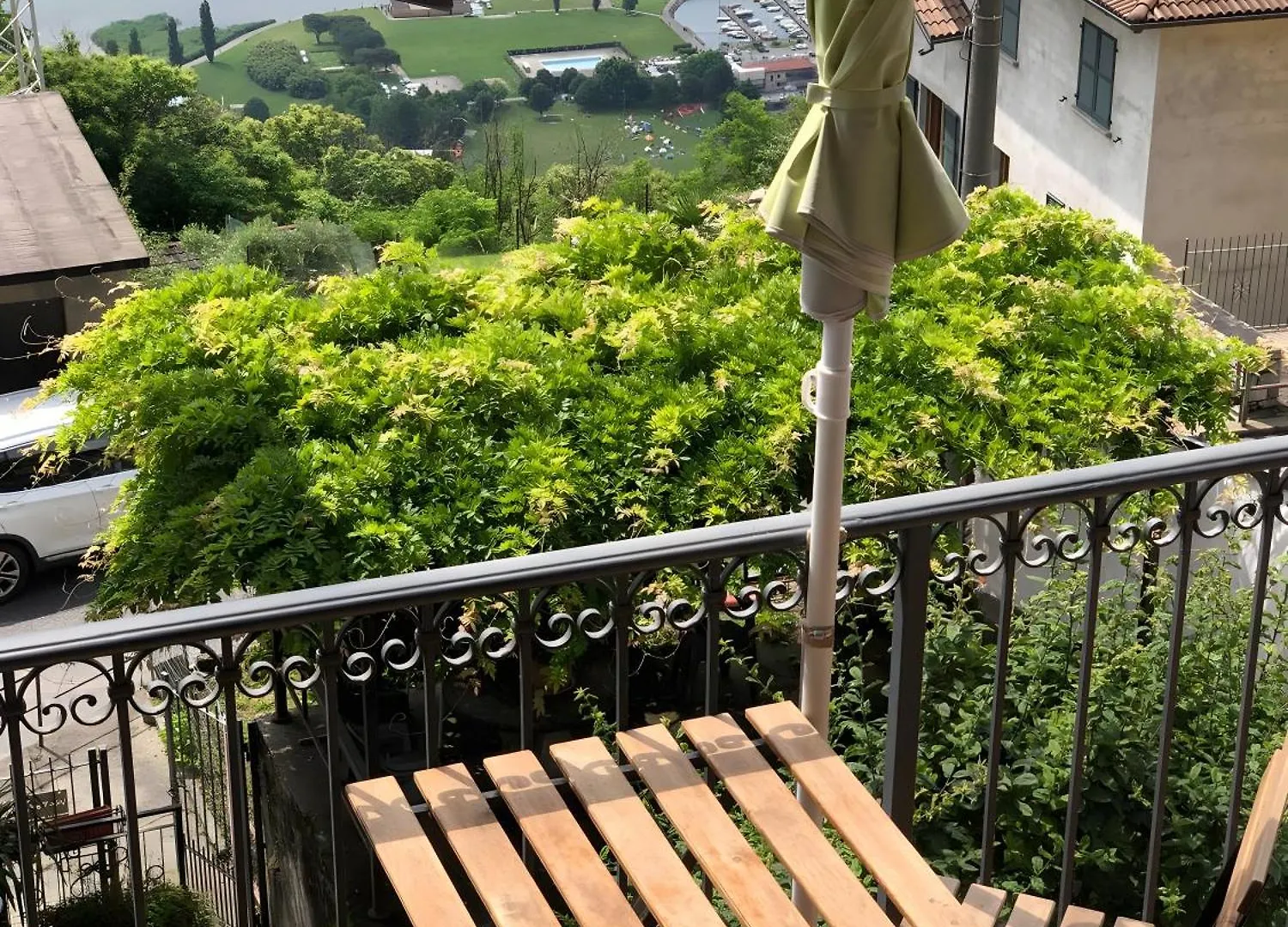 Villa Wetzel Domaso Montemezzo アパート